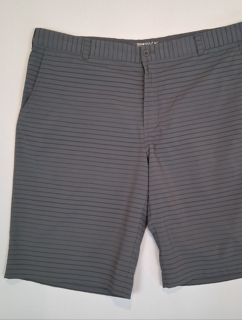 Nike Golf Tour Performance Dri-FIT Flat-Front Striped Shorts 40×11 Grey Modern